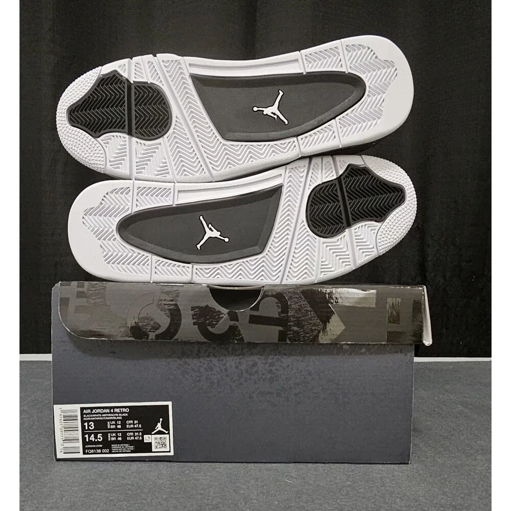 Air Jordan 4 Retro 